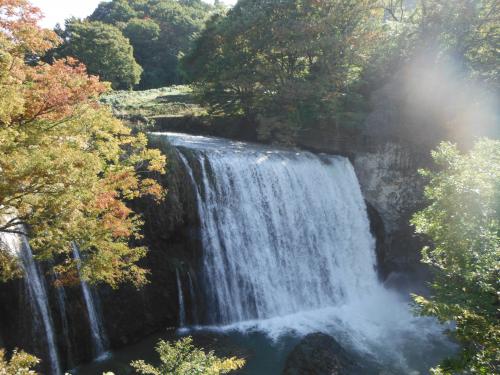 勝沼堰堤　祇園の滝